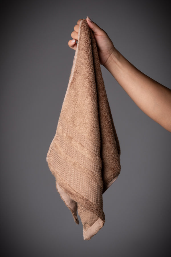 TOALLA DE MANO DE BAMBÚ ORGÁNICO MARRÓN